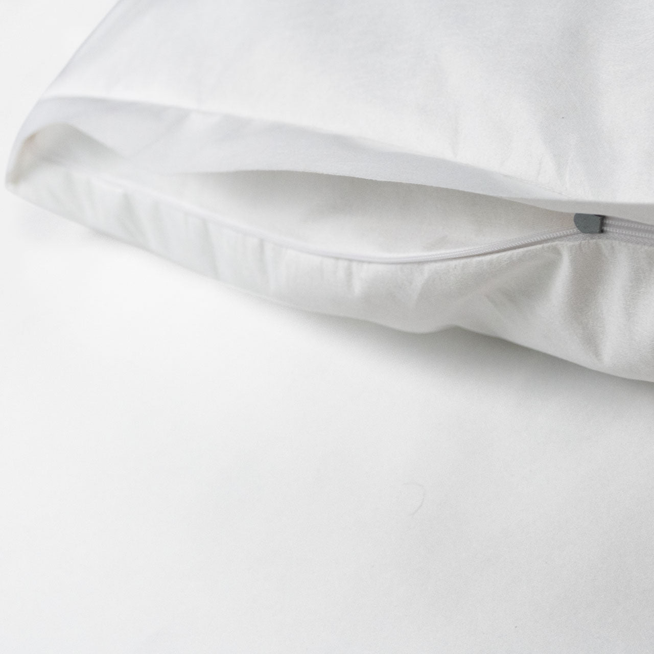 Softsan® Anti Milben Encasing für Seitenschläfer Kissen | Extraweich | Schutzbezug für Allergiker