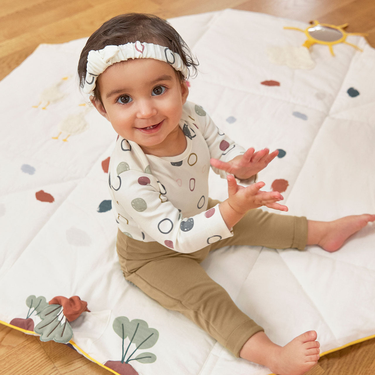 Lässig Cozy Colors Baby Langarm-Body aus Bio Baumwolle
